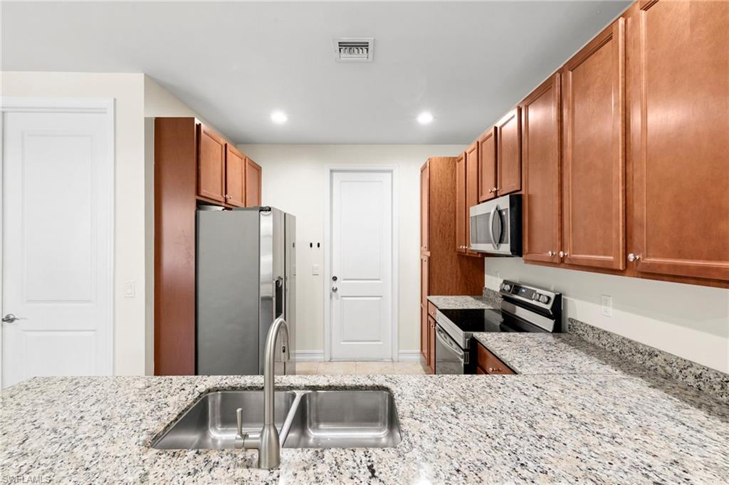 7797 Bristol Circle Naples, FL 34120 - Photo 11 of 32