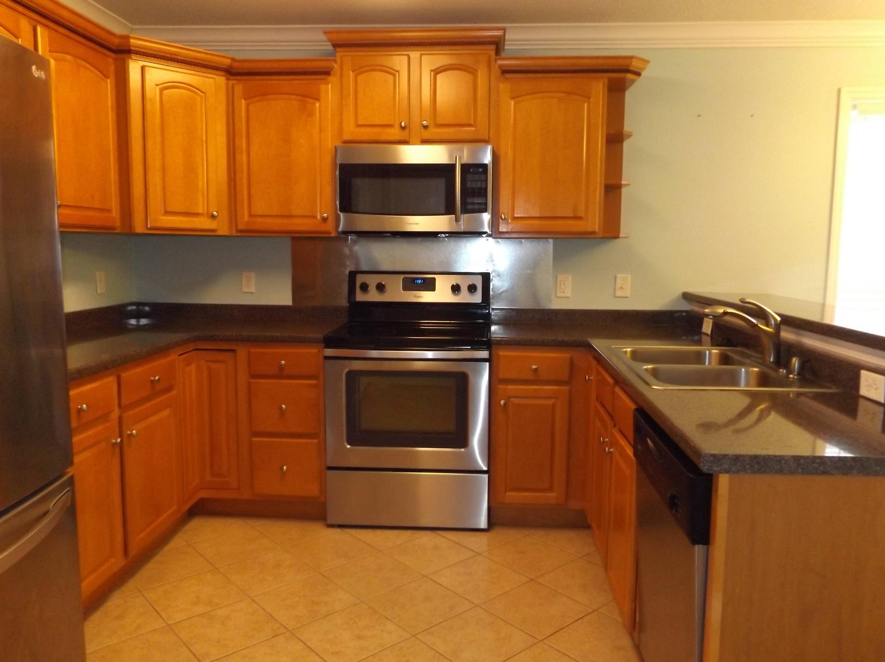 7445 British Road Ooltewah, TN 37363 - Photo 7 of 24 KITCHEN 3