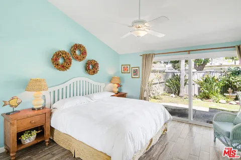 $1,290,000 | 19525 Starfish Lane, Huntington Beach, CA 92648