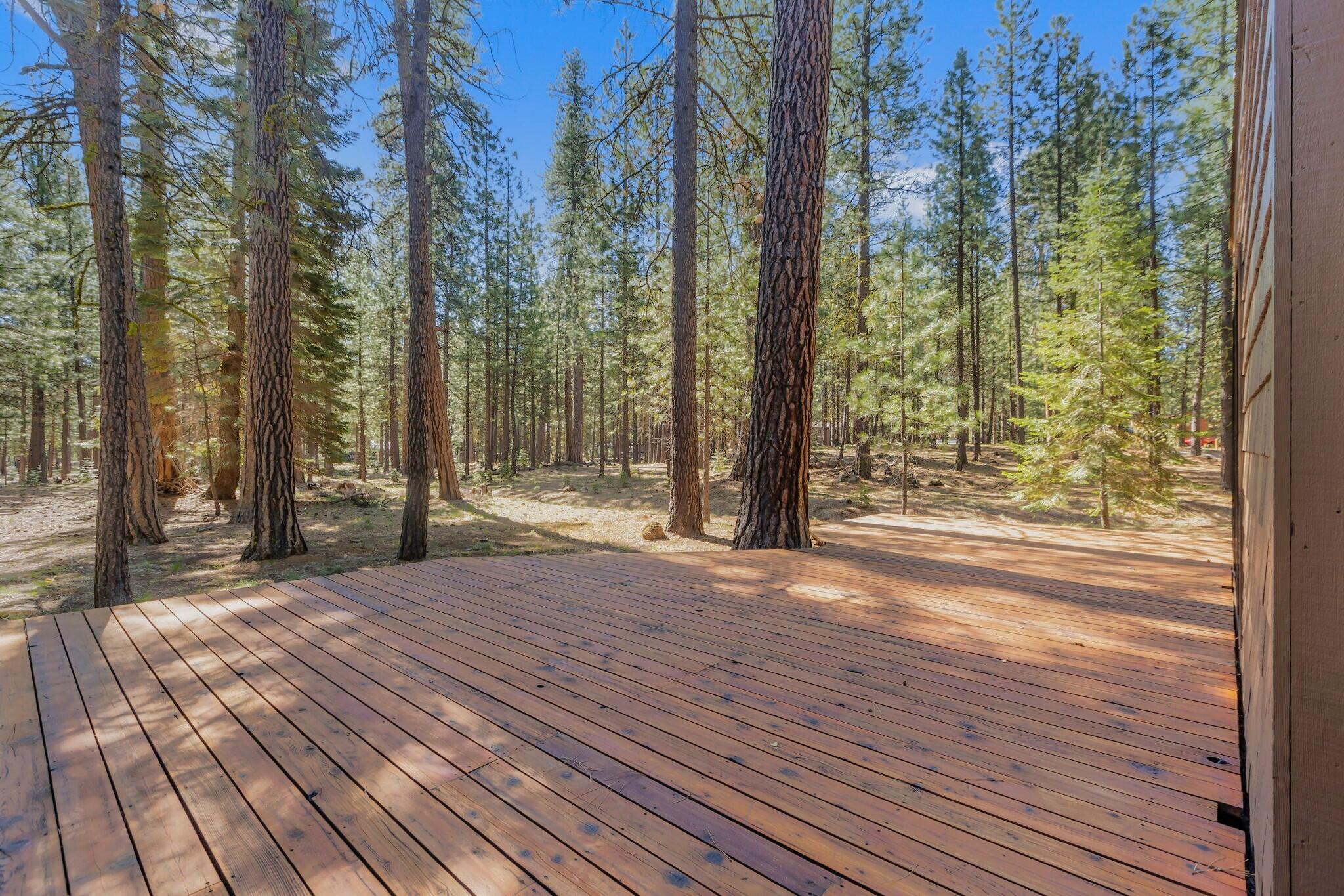 13701 Partridge Foot, Unit RR83 Black Butte Ranch, OR 97759 - Photo 24 of 40 Wrap around deck for entertaining & enjoying the peace/quiet.