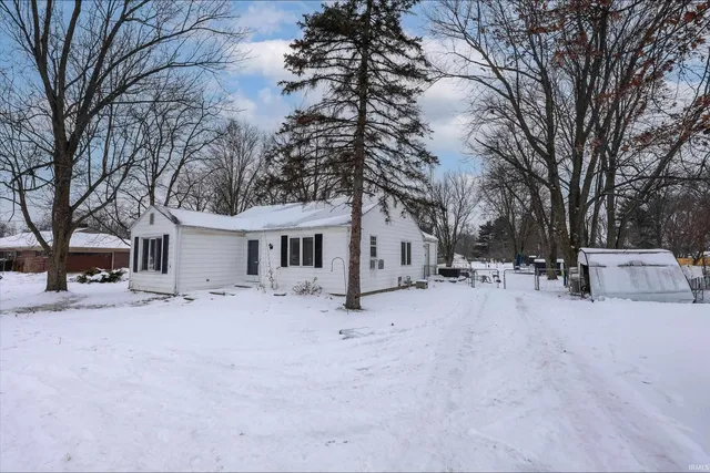 $164,900 | 4865 Stellhorn Road, Fort Wayne, IN 46815