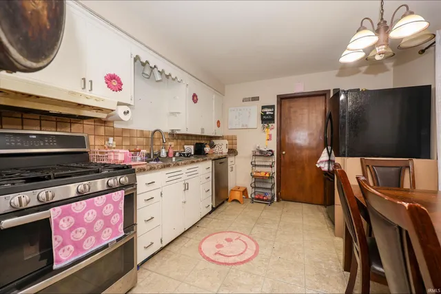 $164,900 | 4865 Stellhorn Road, Fort Wayne, IN 46815