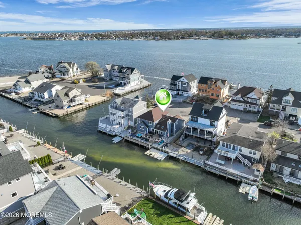 $1,300,000 | 5 Starboard Court, Brick, NJ 08723