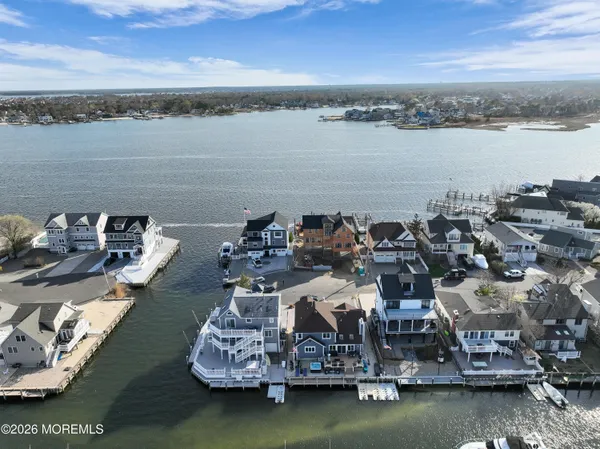 $1,300,000 | 5 Starboard Court, Brick, NJ 08723