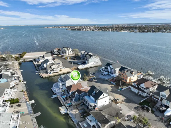 $1,300,000 | 5 Starboard Court, Brick, NJ 08723