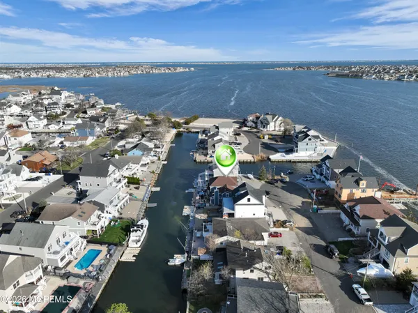 $1,300,000 | 5 Starboard Court, Brick, NJ 08723