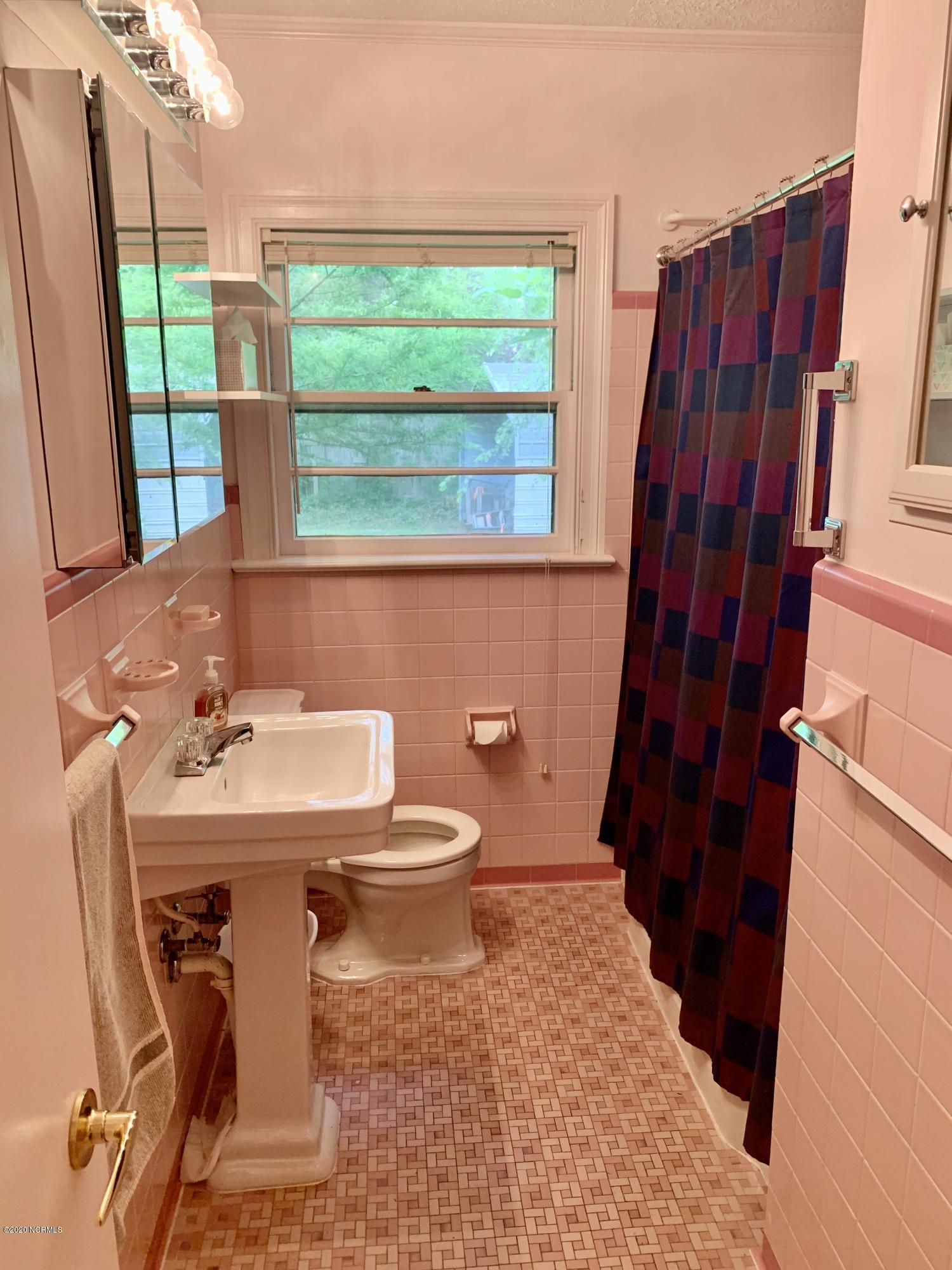 2207 Woodview Road Kinston, NC 28504 - Photo 22 of 26 IMG_0270