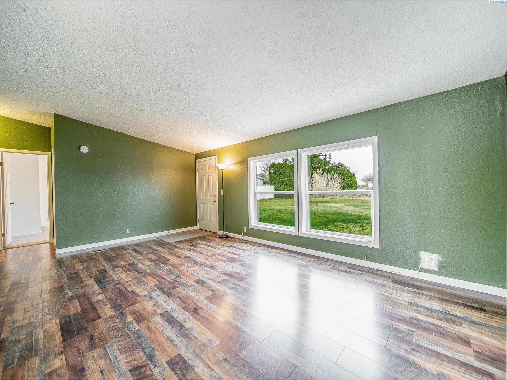 28003 East Ruppert Road Benton City, WA 99320 - Photo 2 of 37 Gallery Image 2