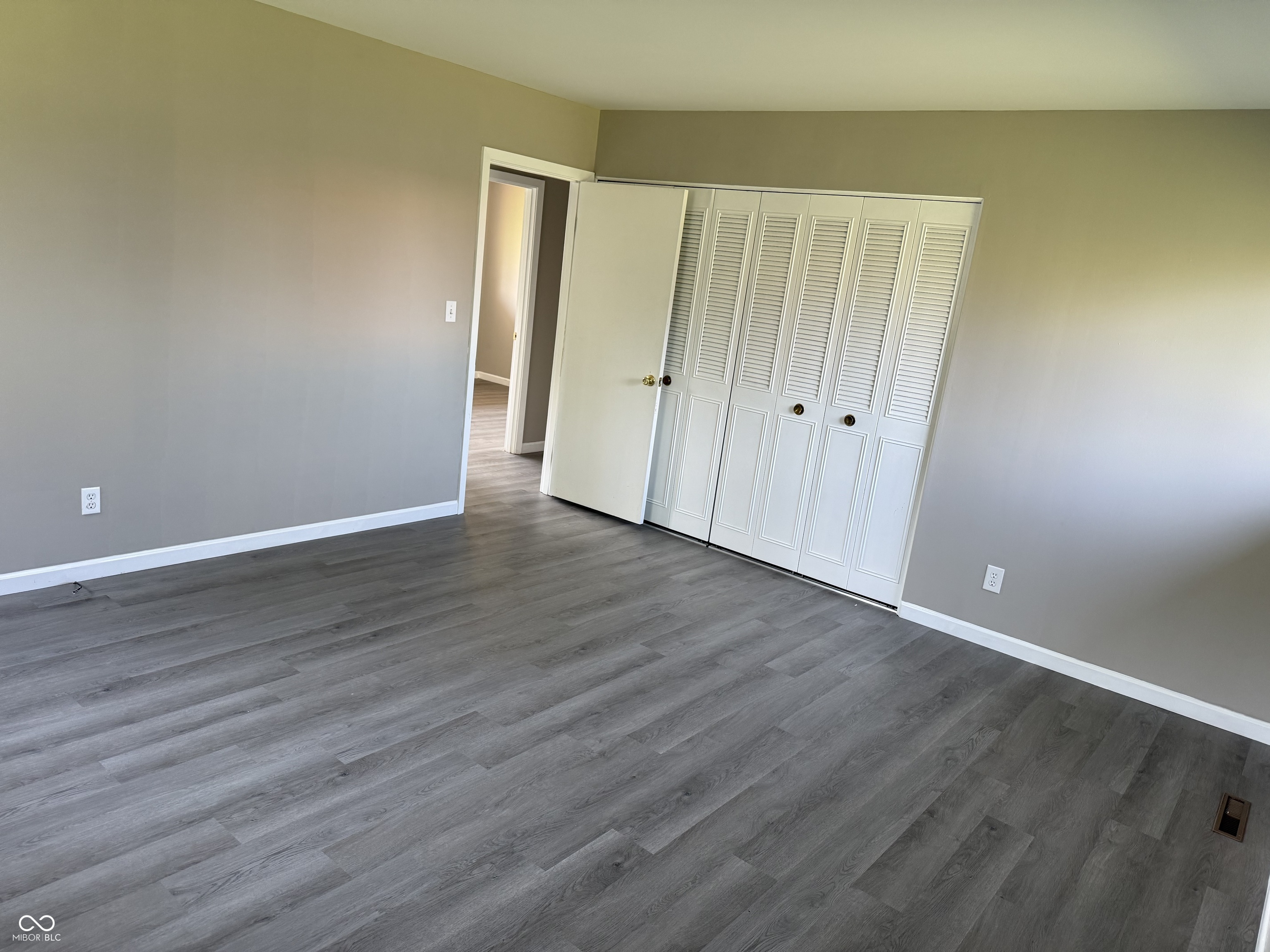 2585 Union Street Columbus, IN 47201 - Photo 18 of 28