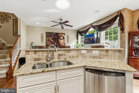 $624,900 | 7717 Clay Bridge Court, Hanover, MD 21076