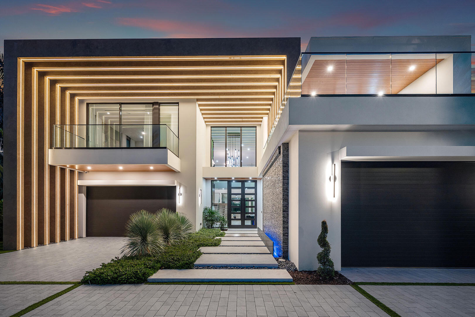 217 Thatch Palm Drive Boca Raton, FL 33432 - Photo 73 of 95 217_Thatch_Palm_Drive_Dusk_05