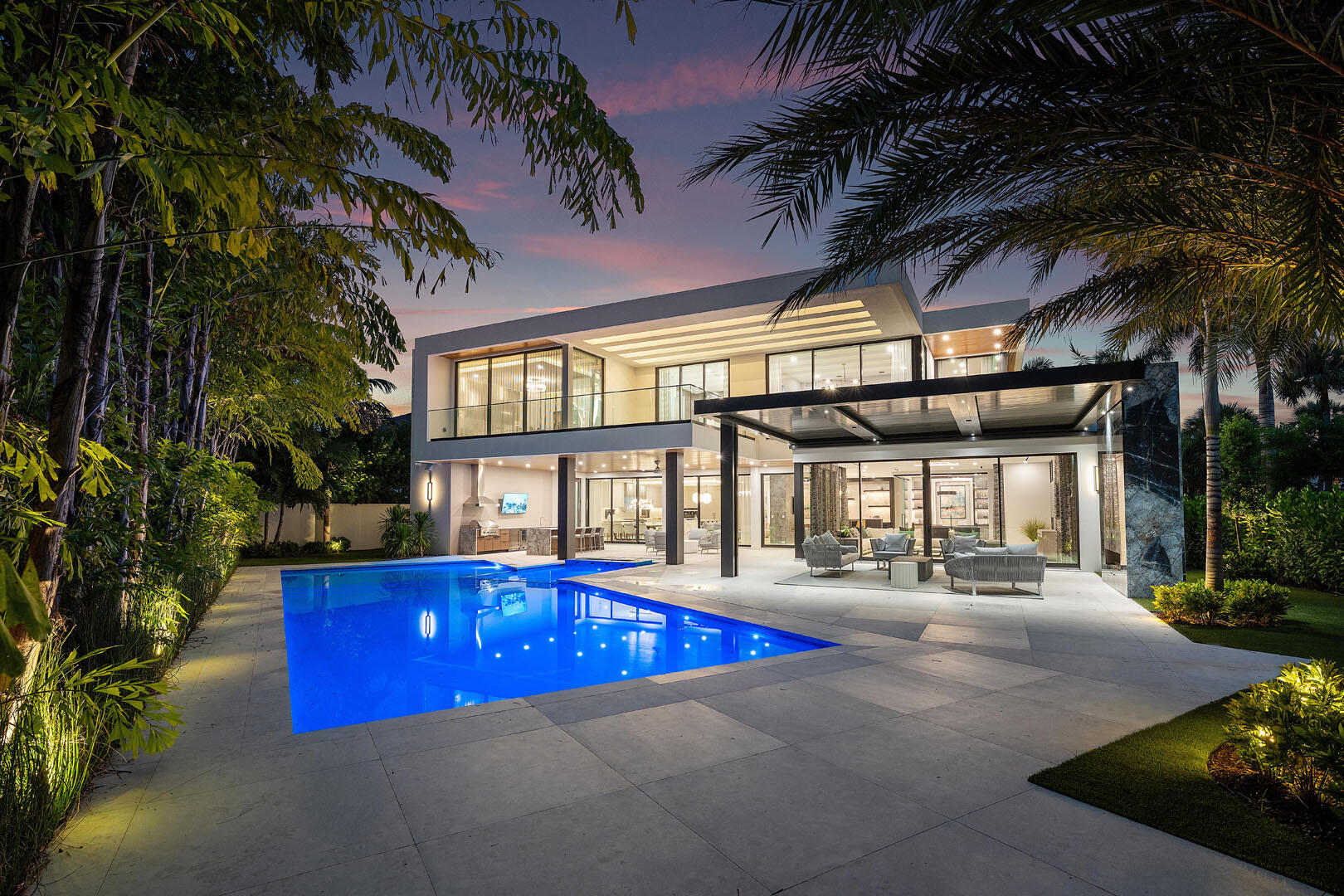 217 Thatch Palm Drive Boca Raton, FL 33432 - Photo 75 of 95 217_Thatch_Palm_Drive_Dusk_07