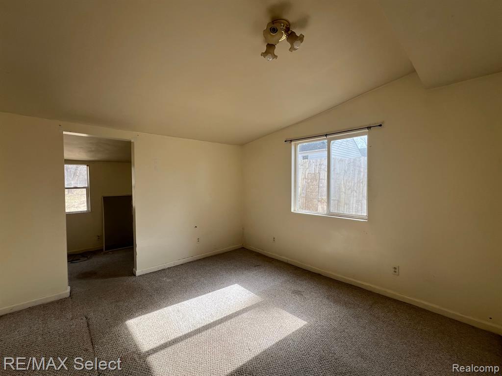 3211 South Center Road Burton, MI 48519 - Photo 22 of 30