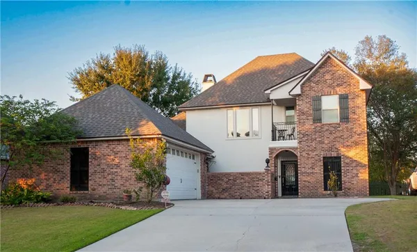 $478,000 | 12252 River Highlands Drive, St. Amant, LA 70774