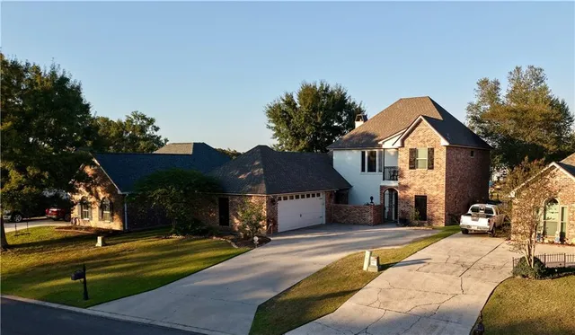 $499,900 | 12252 River Highlands Drive, St. Amant, LA 70774