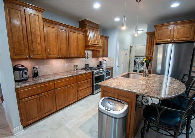 $489,900 | 12252 River Highlands Drive, St. Amant, LA 70774