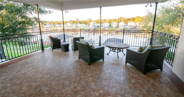 $489,900 | 12252 River Highlands Drive, St. Amant, LA 70774