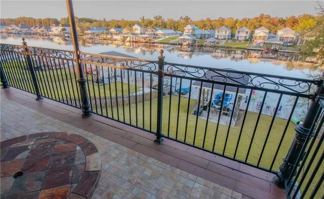 $489,900 | 12252 River Highlands Drive, St. Amant, LA 70774