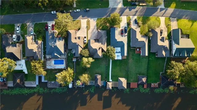 $489,900 | 12252 River Highlands Drive, St. Amant, LA 70774