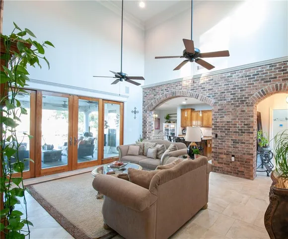 $499,900 | 12252 River Highlands Drive, St. Amant, LA 70774