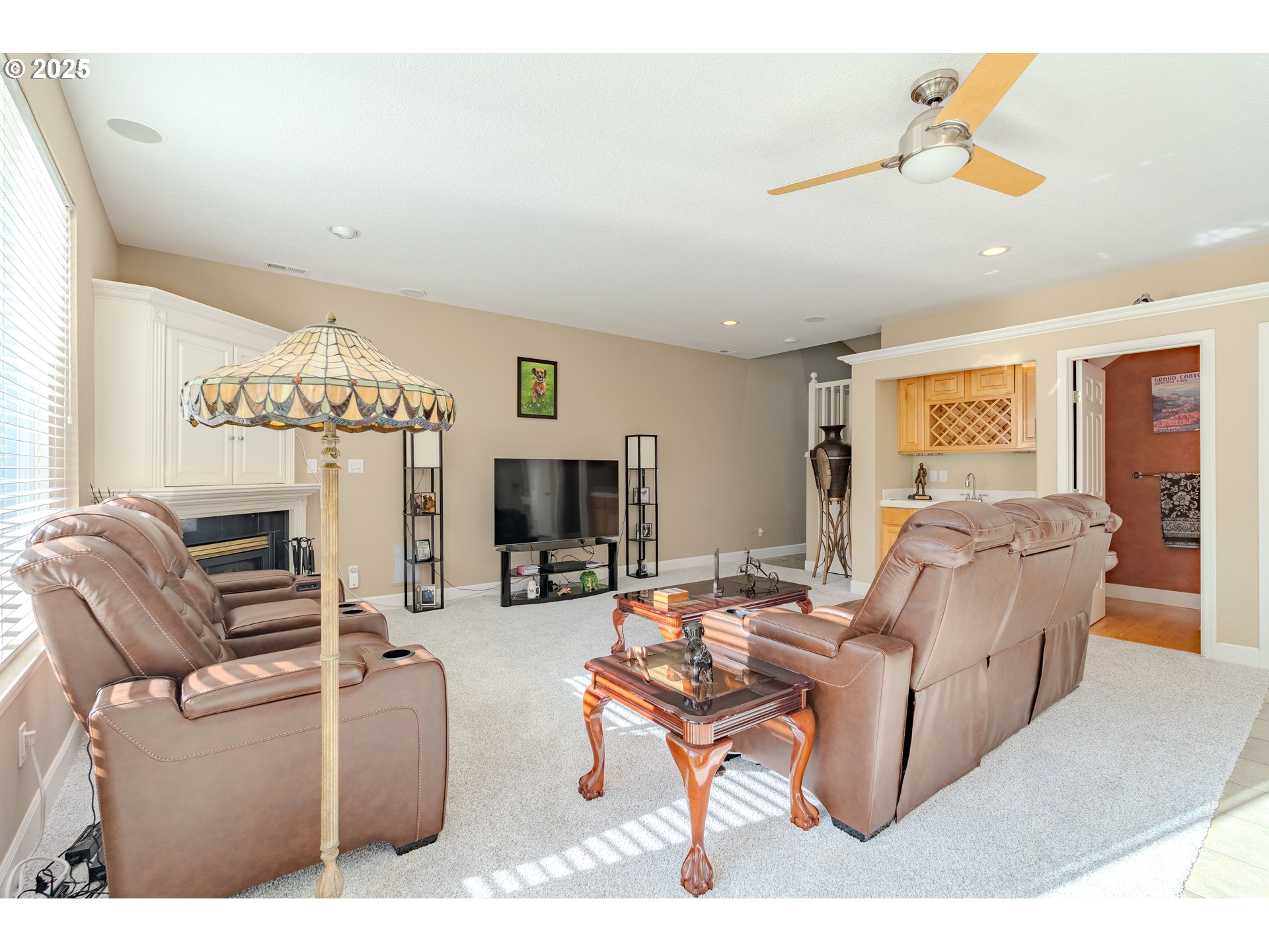 8709 Northeast 17th Street Vancouver, WA 98664 - Photo 4 of 30