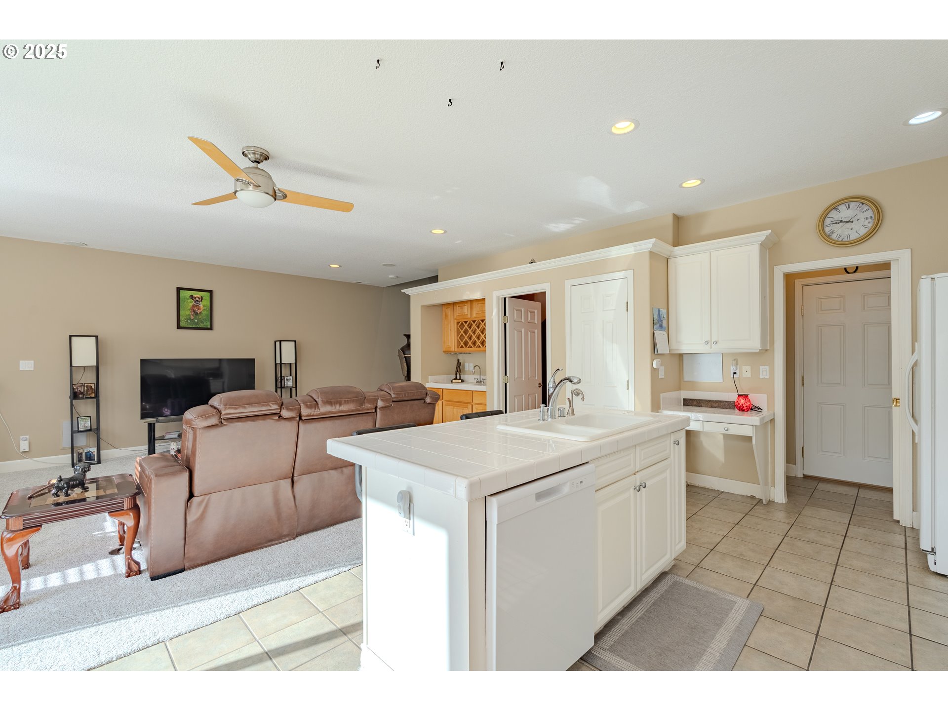 8709 Northeast 17th Street Vancouver, WA 98664 - Photo 9 of 30