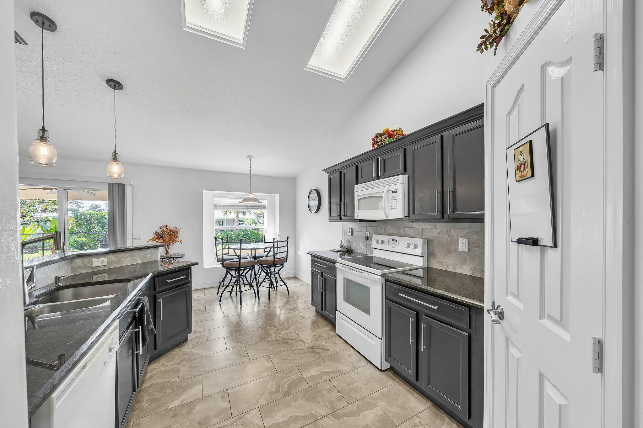 2400 Southeast Shipping Road Port St. Lucie, FL 34952 - Photo 18 of 57 Kitchen overlooks Breakfast Nook