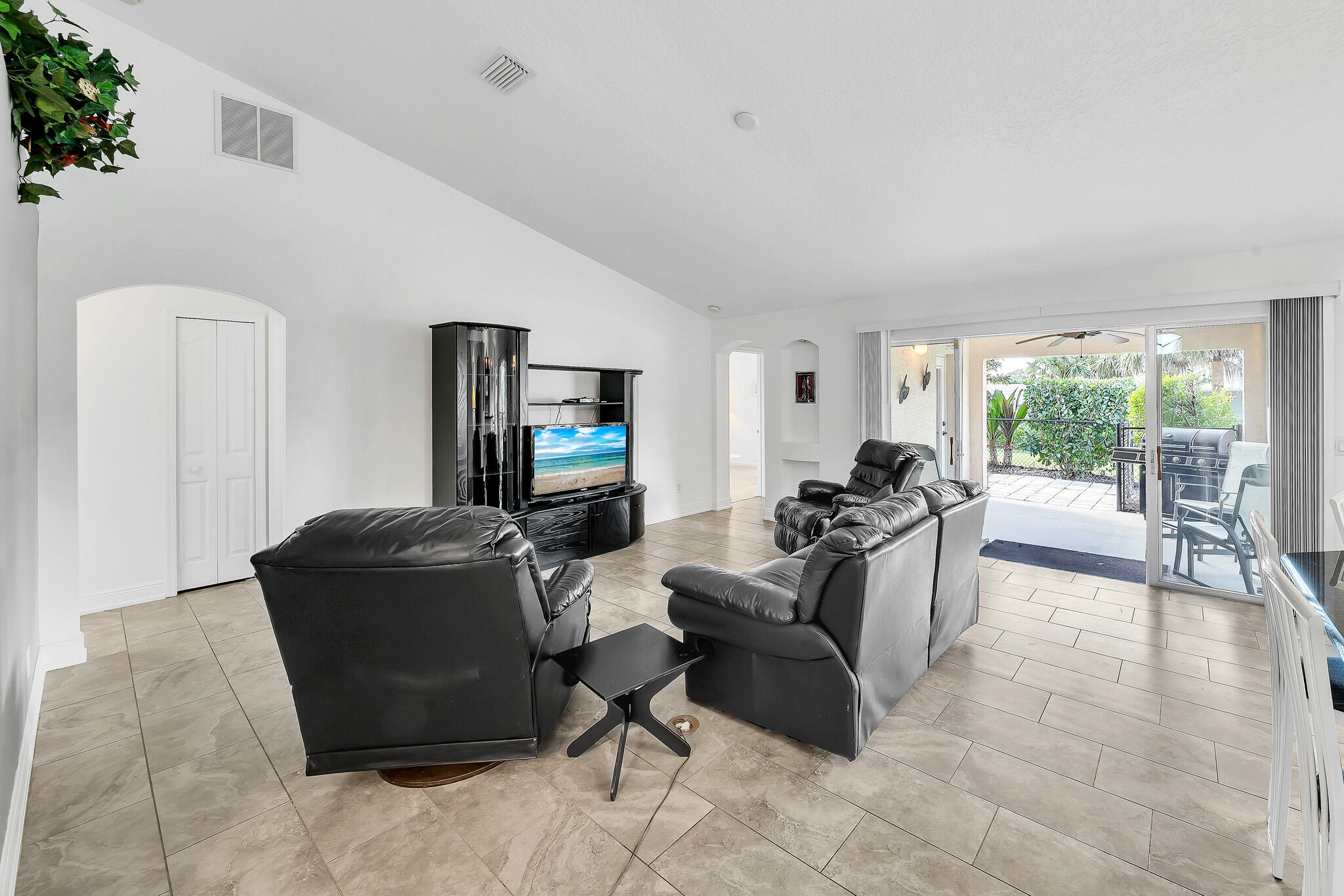 2400 Southeast Shipping Road Port St. Lucie, FL 34952 - Photo 23 of 57 Family Area