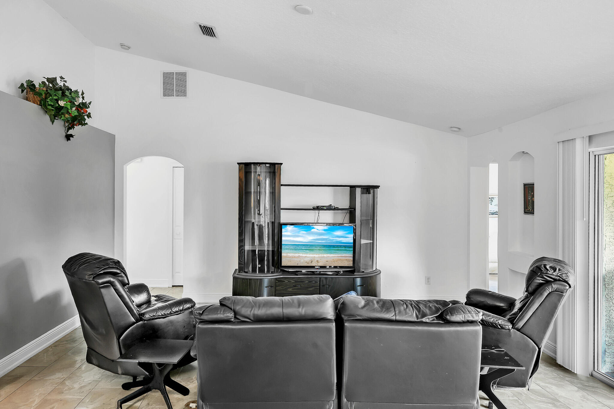 2400 Southeast Shipping Road Port St. Lucie, FL 34952 - Photo 24 of 57 Family Area