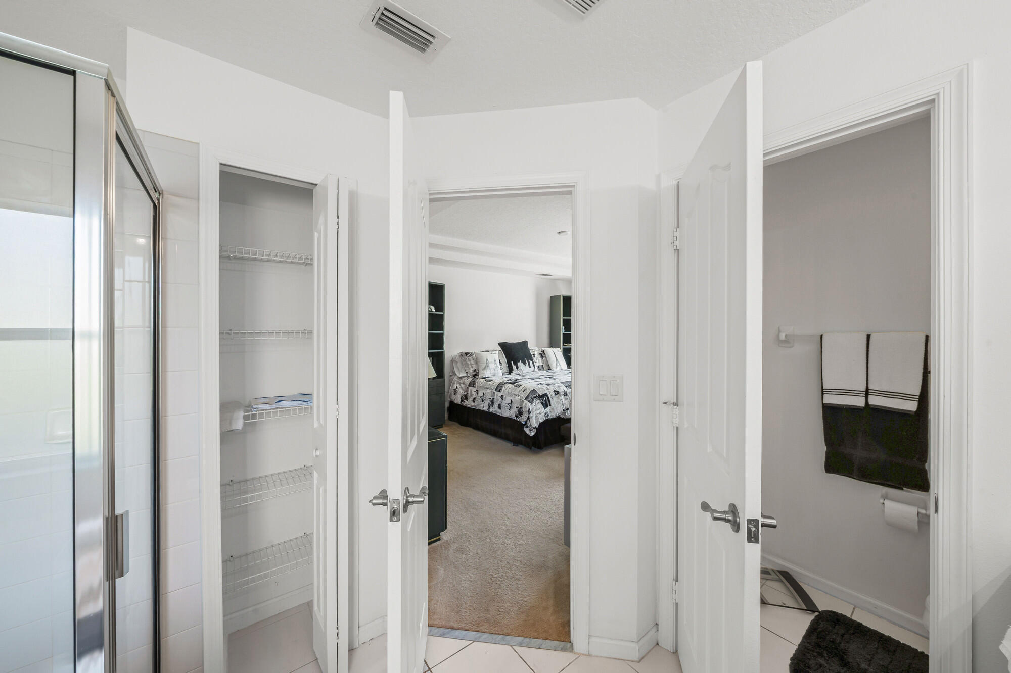 2400 Southeast Shipping Road Port St. Lucie, FL 34952 - Photo 32 of 57 Primary Bath