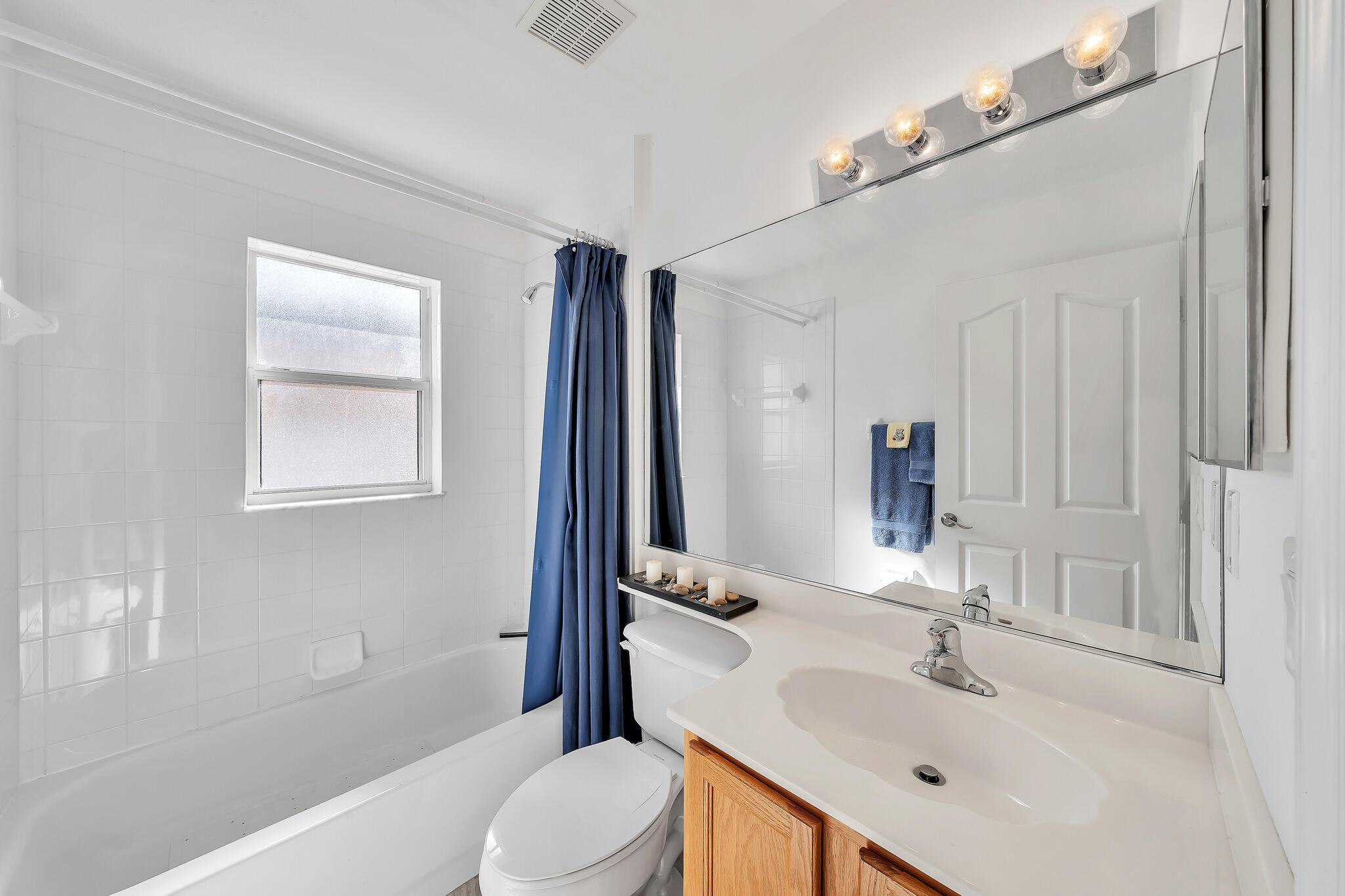 2400 Southeast Shipping Road Port St. Lucie, FL 34952 - Photo 43 of 57 2nd Guest Bathroom B (2)