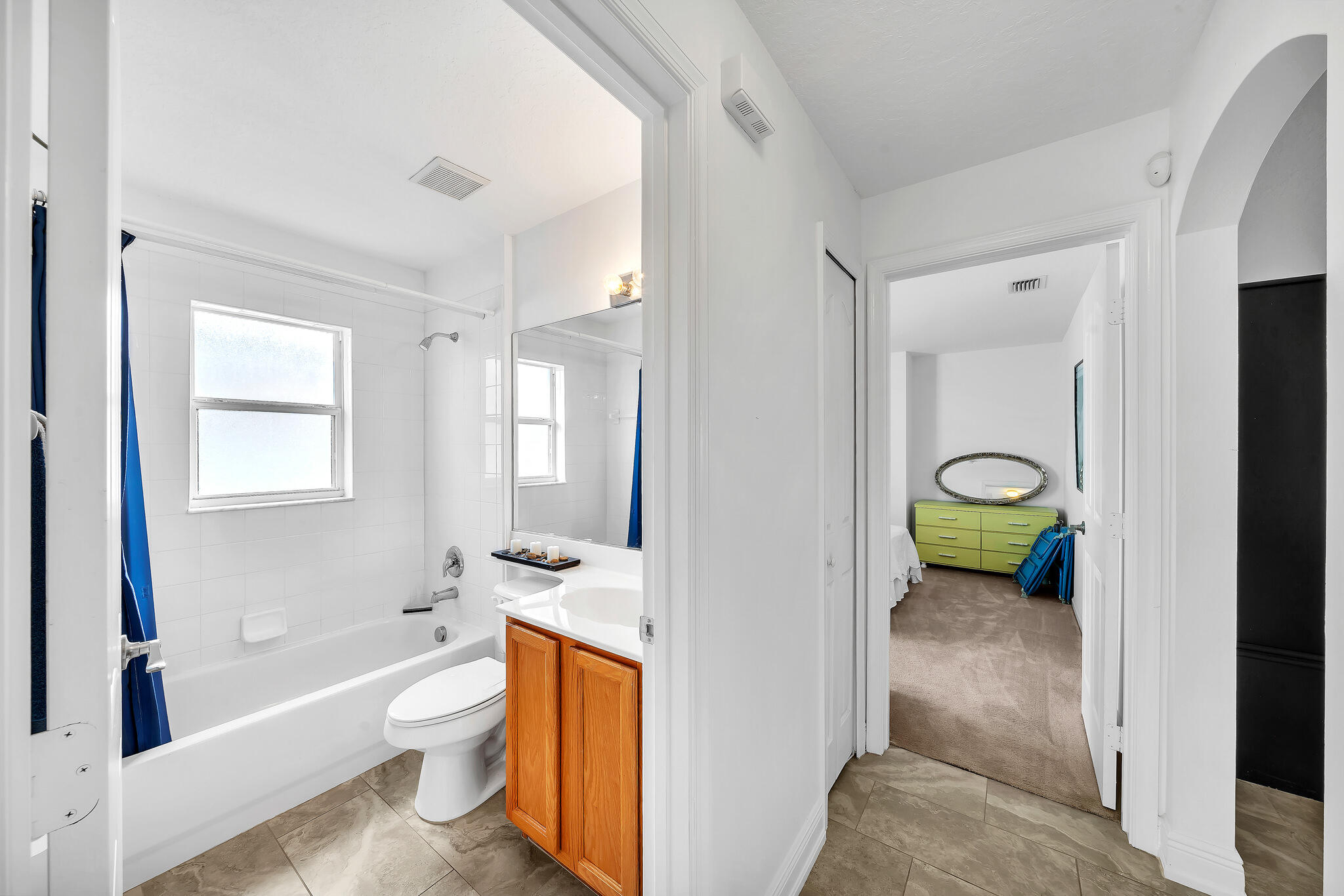 2400 Southeast Shipping Road Port St. Lucie, FL 34952 - Photo 48 of 57 Guest Area