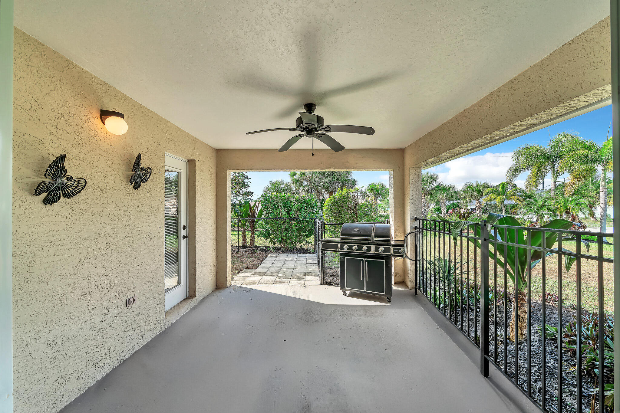 2400 Southeast Shipping Road Port St. Lucie, FL 34952 - Photo 50 of 57 Private Back Patio