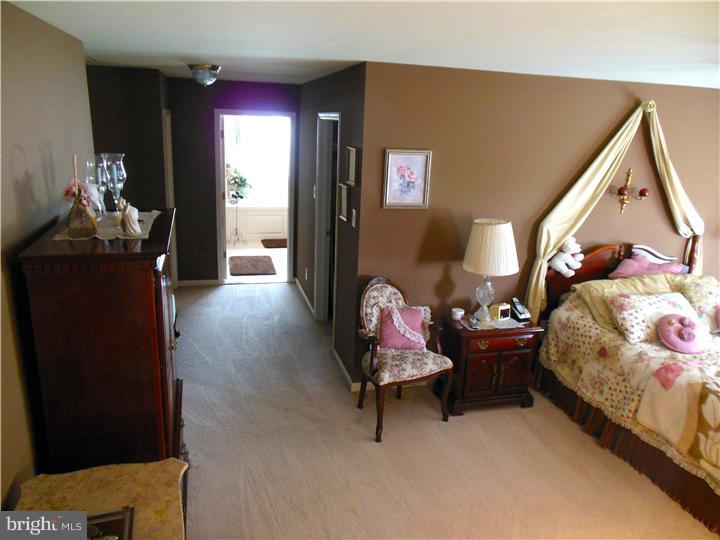 33 Clover Ridge Drive Mickleton, NJ 08056 - Photo 13 of 18 Master Bedroom