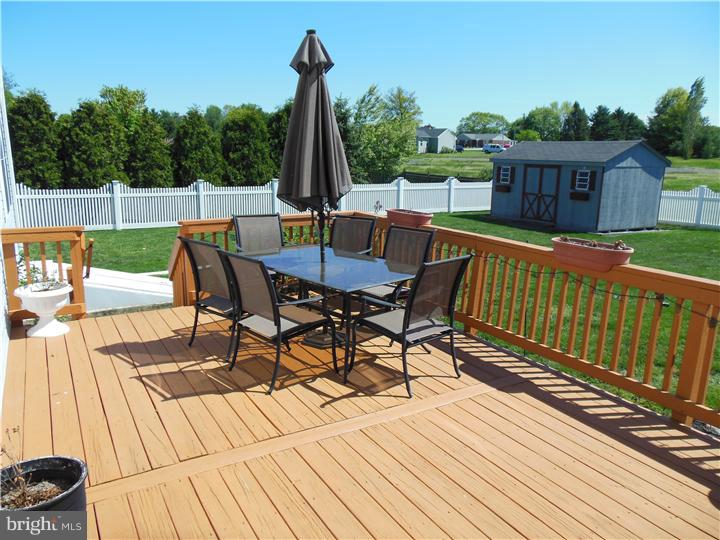 33 Clover Ridge Drive Mickleton, NJ 08056 - Photo 4 of 18 Deck