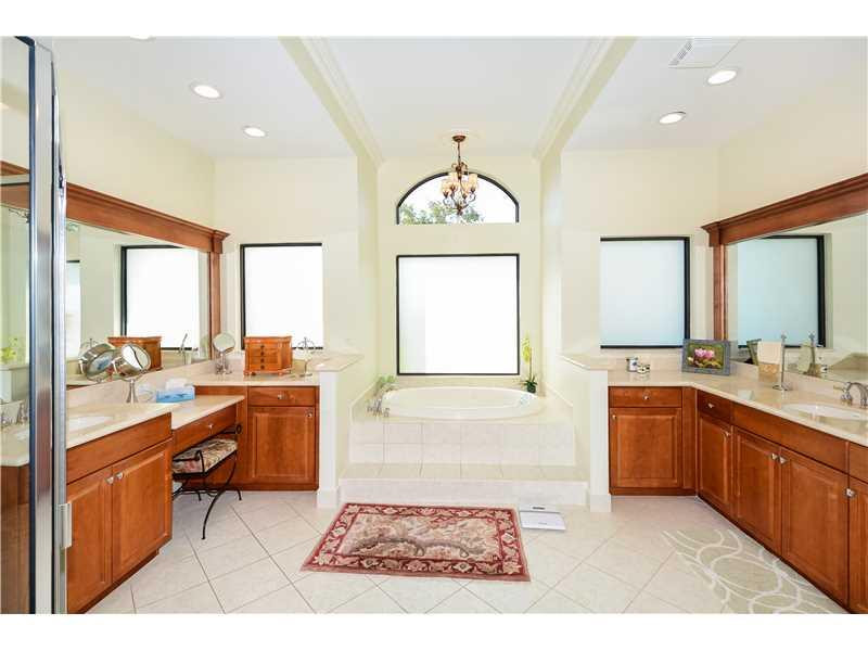 10057 Laurel Road Davie, FL 33328 - Photo 20 of 27 Master Bath/Spa