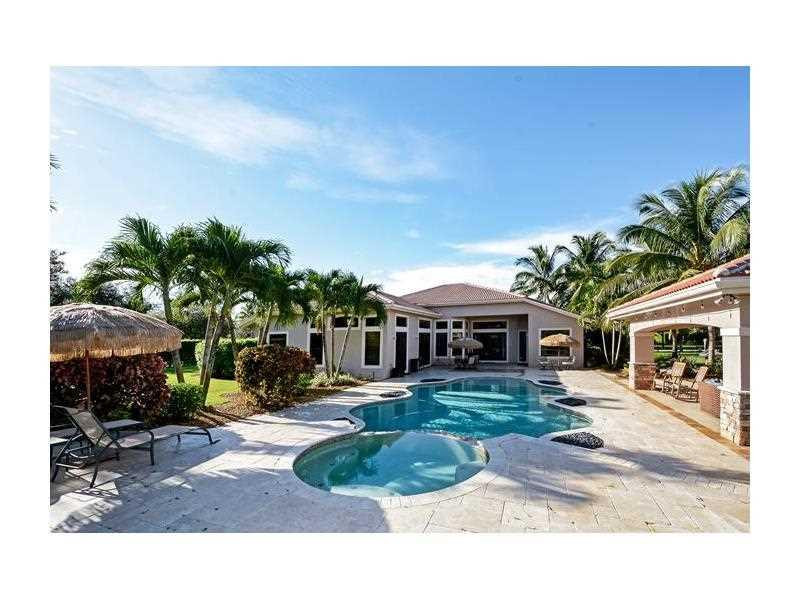 10057 Laurel Road Davie, FL 33328 - Photo 2 of 27 Pool