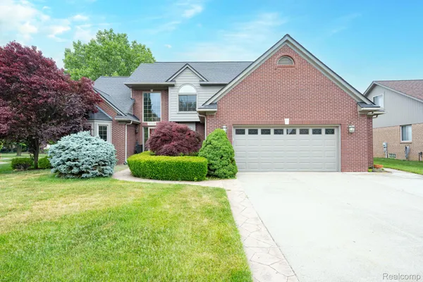$535,000 | 47248 Malburg Way Drive, Macomb, MI 48044