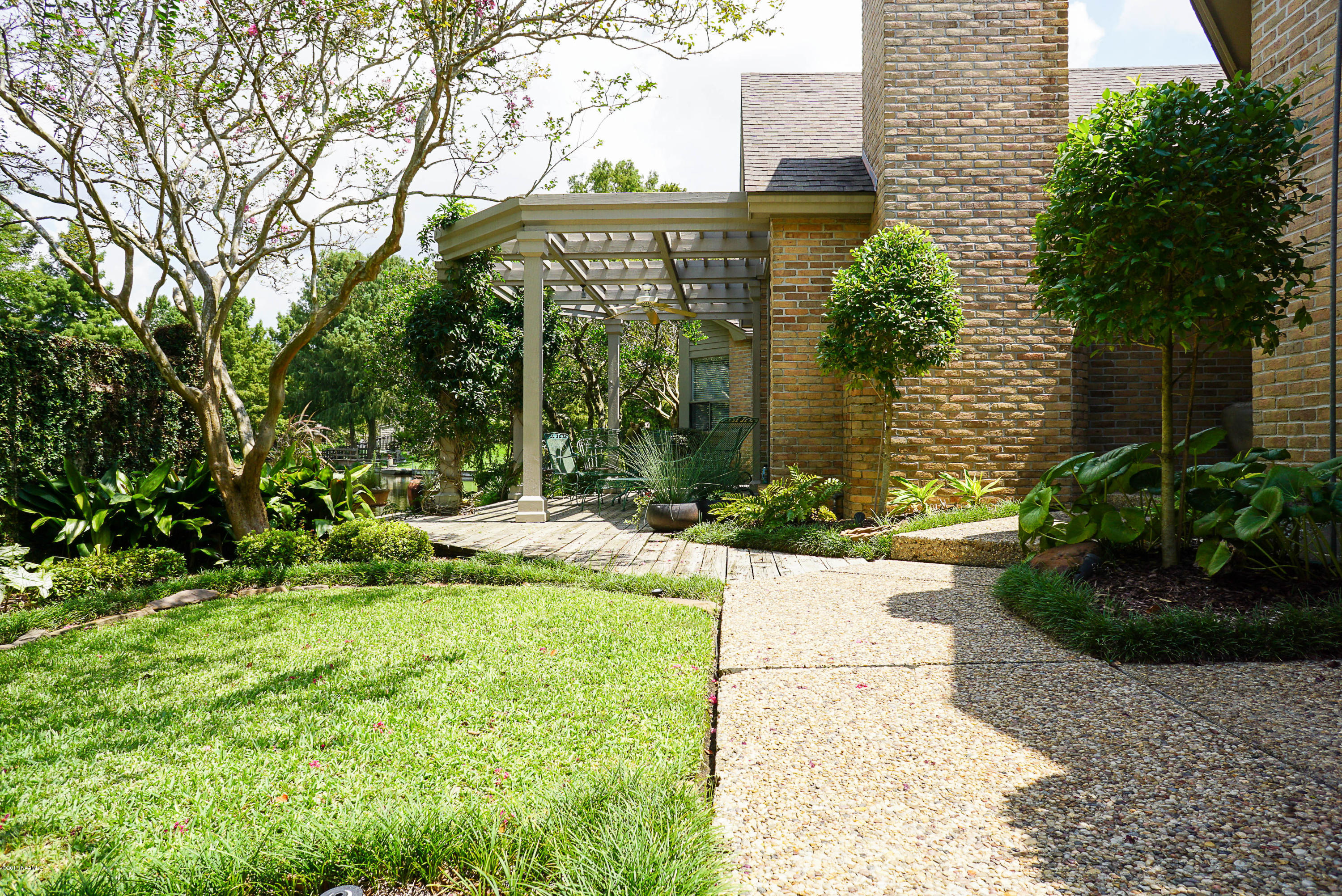 103 Island Point Lafayette, LA 70508 - Photo 3 of 24 Inside Courtyard
