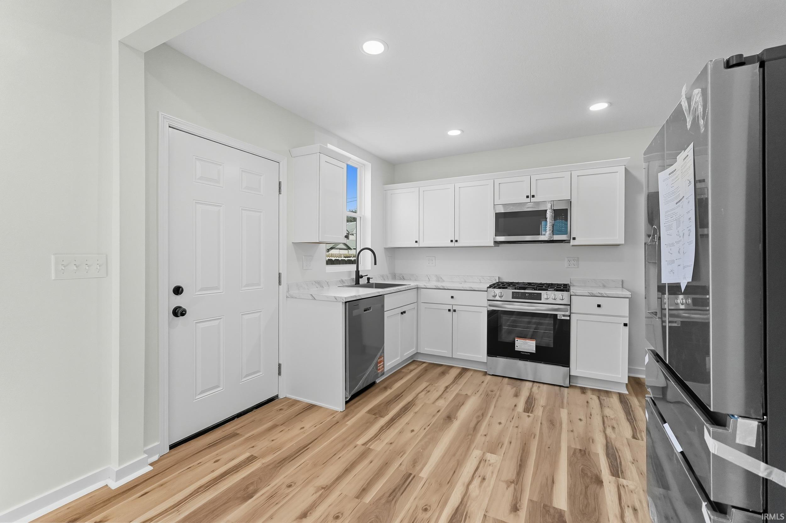 733 Growth Avenue Fort Wayne, IN 46808 - Photo 13 of 36