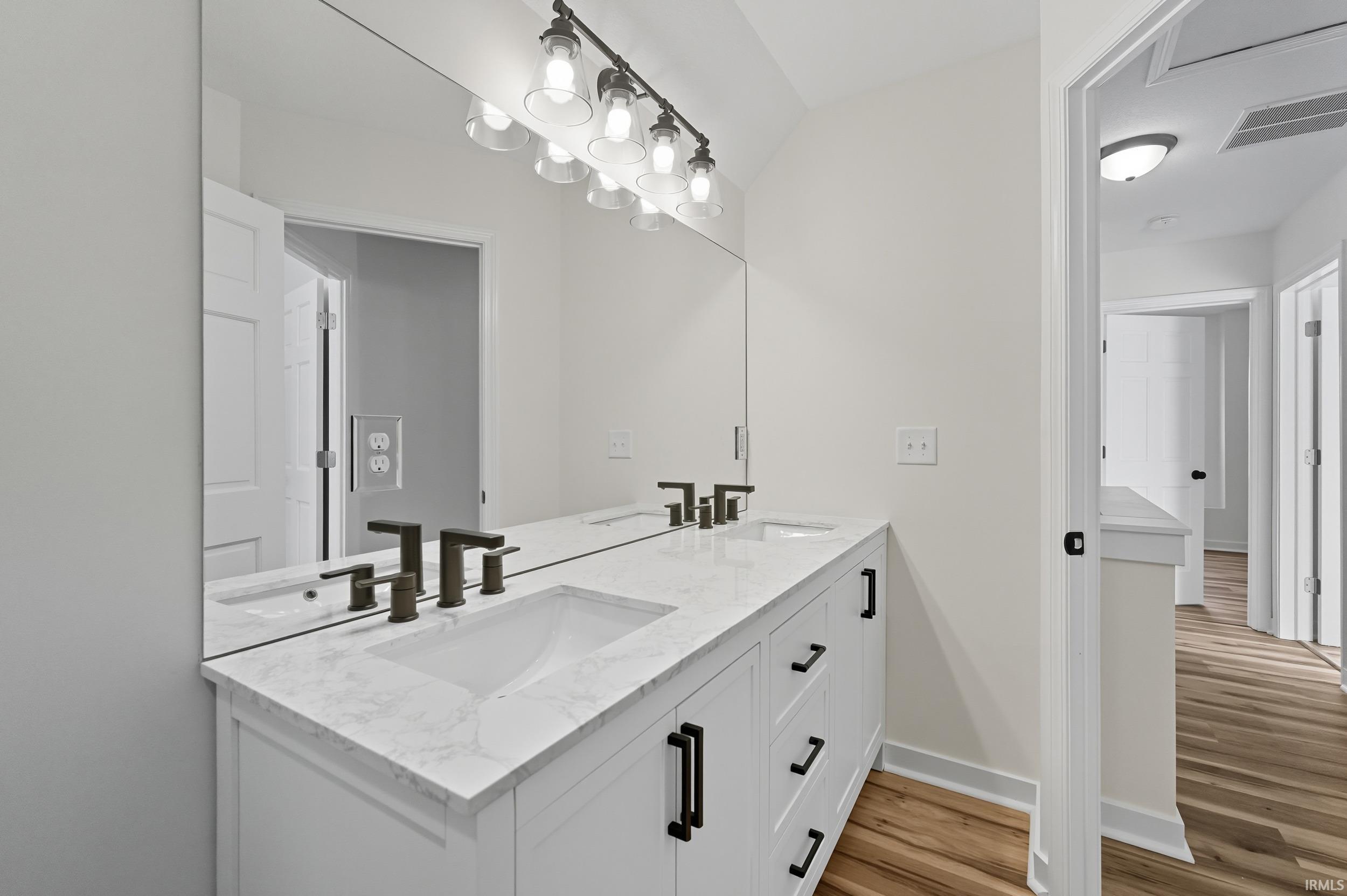 733 Growth Avenue Fort Wayne, IN 46808 - Photo 23 of 36