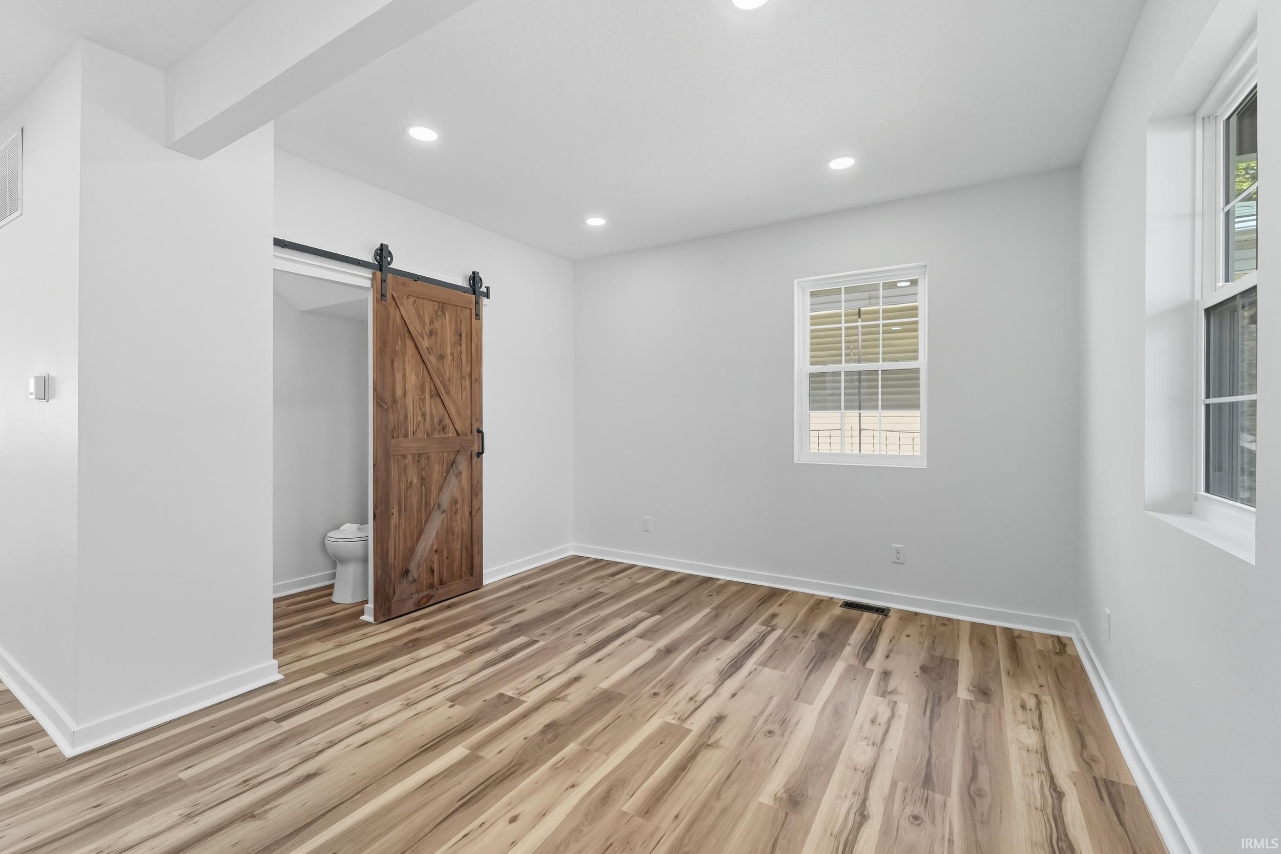 733 Growth Avenue Fort Wayne, IN 46808 - Photo 5 of 36