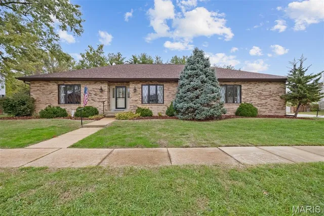 $499,900 | 4517 Coyle Court, St. Louis, MO 63128
