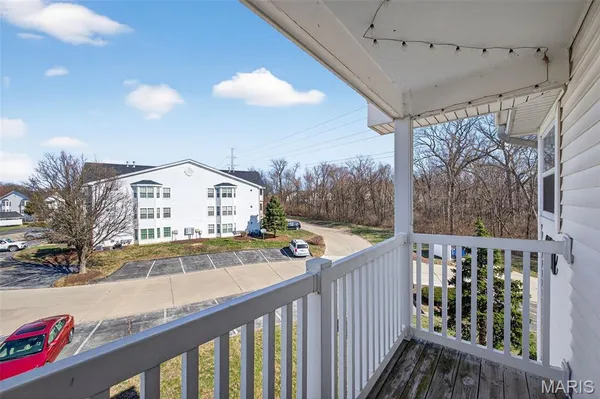 $184,900 | 480 Benton Drive, Unit K, St. Peters, MO 63376