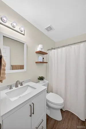$184,900 | 480 Benton Drive, Unit K, St. Peters, MO 63376