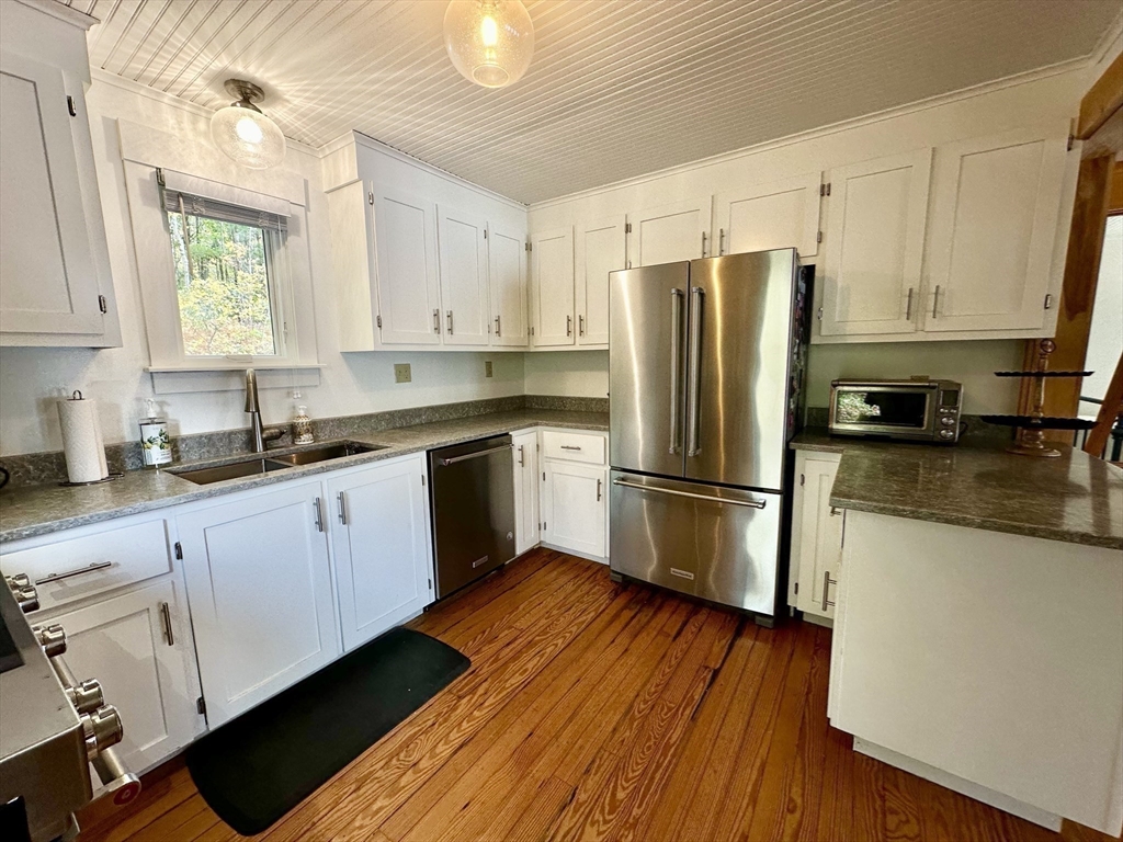 41 Pine Island Lake Road Westhampton, MA 01027 - Photo 9 of 38 Gallery Image 9