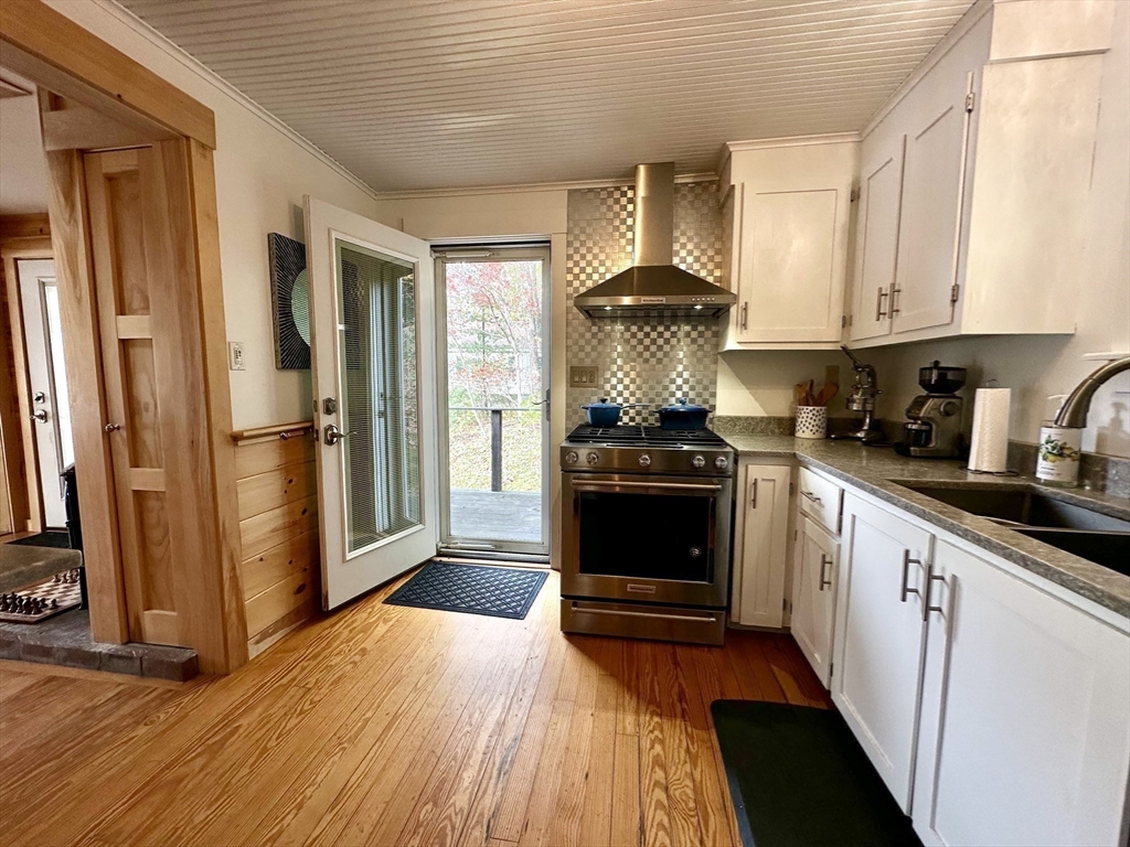 41 Pine Island Lake Road Westhampton, MA 01027 - Photo 10 of 38 Gallery Image 10