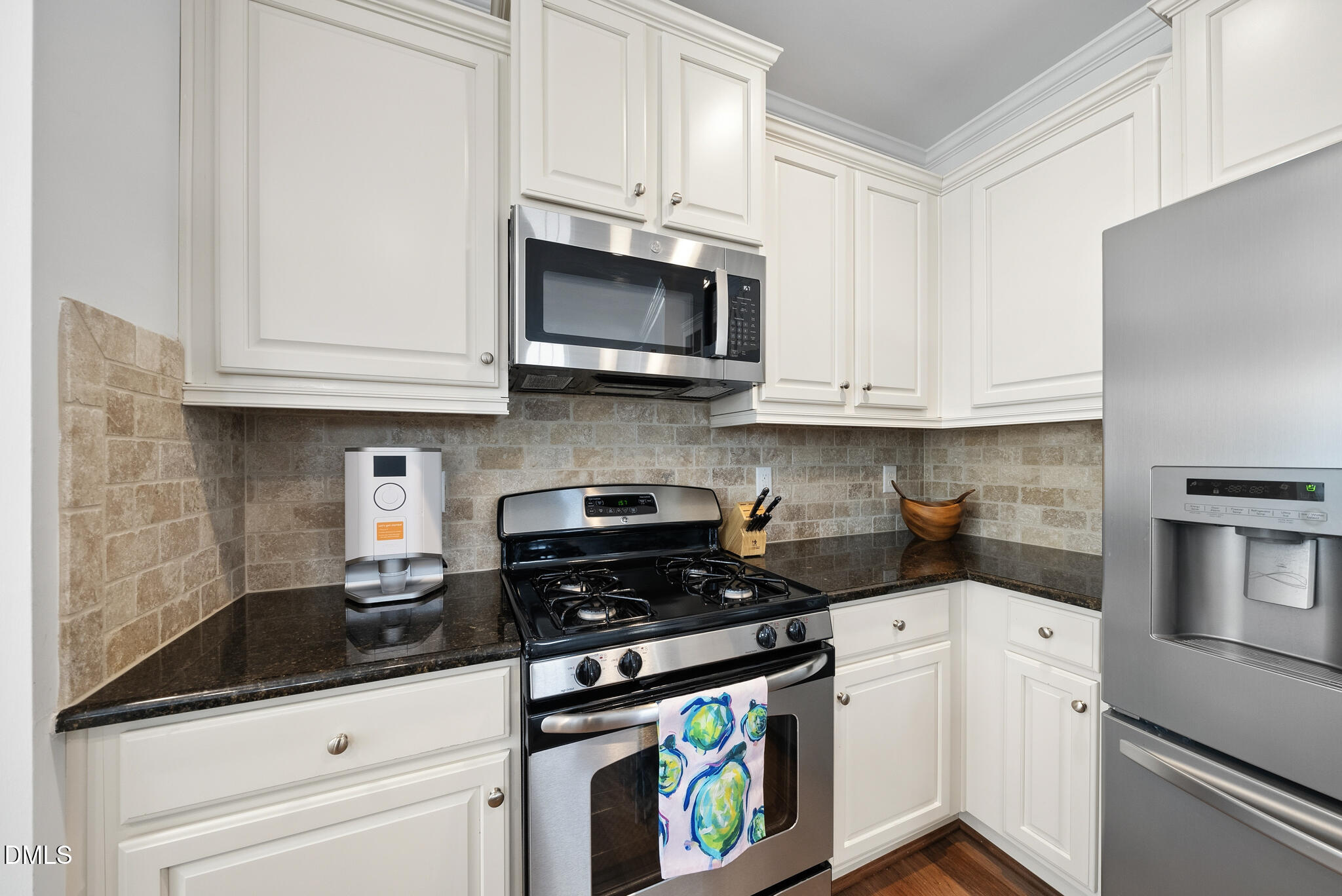 1524 Crafton Way Raleigh, NC 27607 - Photo 16 of 46 DSC03465