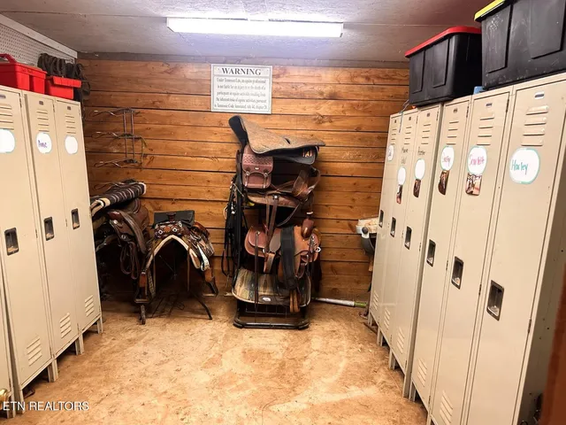 $825,000 | 21876 East Coast Tellico Parkway, Greenback, TN 37742