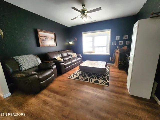 $825,000 | 21876 East Coast Tellico Parkway, Greenback, TN 37742